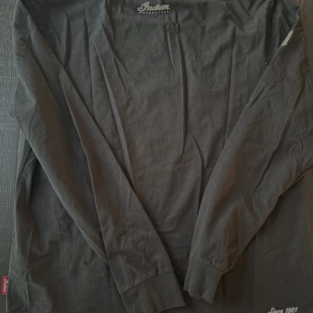 Indian Motorcycle Men's Black Long Sleeve Script Tee - Picture 4 of 5